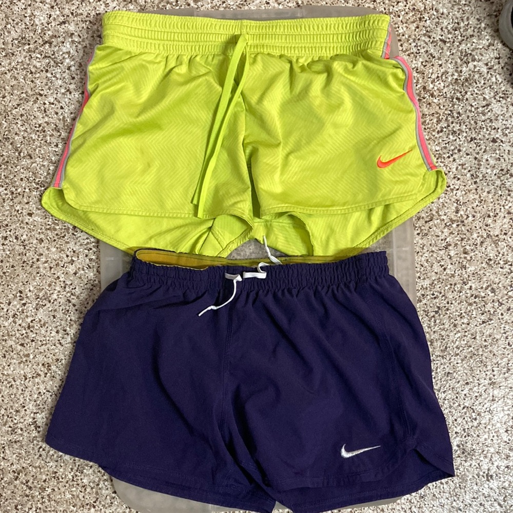 Lot of 2 Nike Drifit Running/Workout Low Cut Shorts Sz Small.